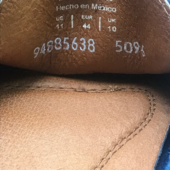 ALDO🌹Men’s shoes sz. 11 Blue with white stitching ❤️Offers🤗 - Picture 2 of 8